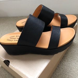 Brand new in box - KORK-EASE BLACK SANDALS ,, sz 7